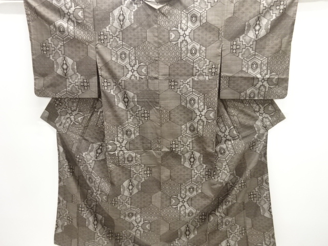 週末最終お値下げ！美品 泥大島紬 9マルキ 雪輪模様 正絹 洒落帯セット 週末お値下げ 美品 泥大島紬 9マルキ 雪輪模様 正絹 洒落帯セット 週末